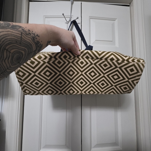 Spartina 449 Canvas Tote Bag - Picture 3 of 16